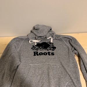 ROOTS men’s pullover hoodie sweater salt + pepper
